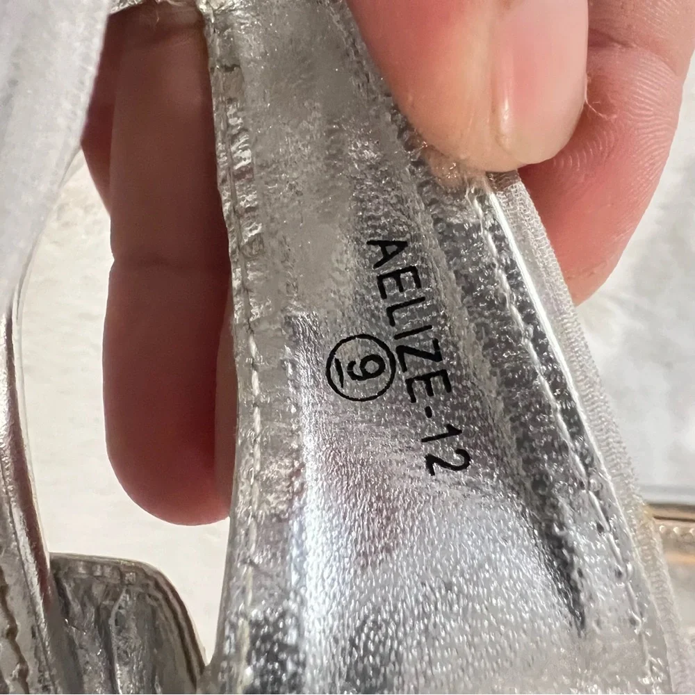 Michelangelo Silver Rhinestone Embellished T Strap Heels Women‎ Size 7.5
